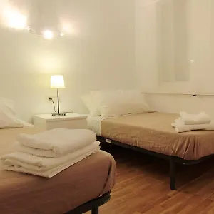 Apartment Alguera Napols, Barcelona
